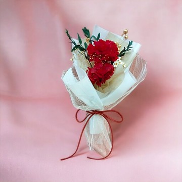 【KIRA與花花藝】母親節限定/ love story永生花康乃馨花束禮盒-溫馨紅/母親節花束/禮物/母親節/永生花花束