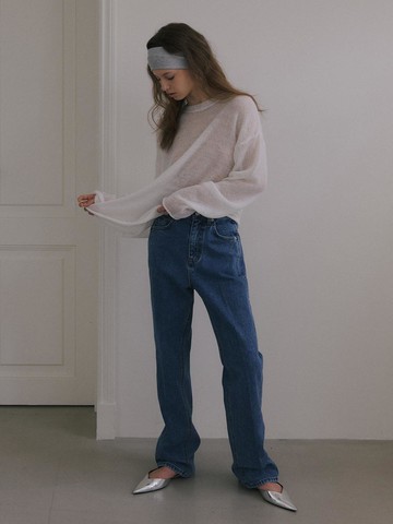 Crease Line Straight Cotton Denim [Medium Blue]