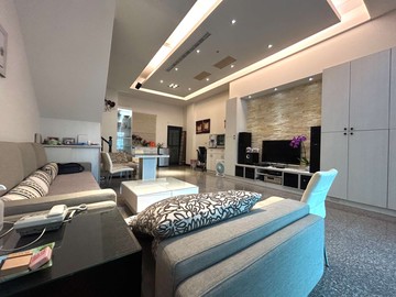 ✅大里中興商圈大面寬絕美雙車透店｜台中市大里區新生路