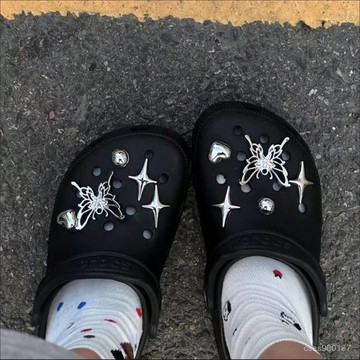 低價下殺🤩洞洞鞋甜酷星星蝴蝶洞洞diy鞋扣鞋花配飾銀色配件立體可拆卸裝飾 RIKT