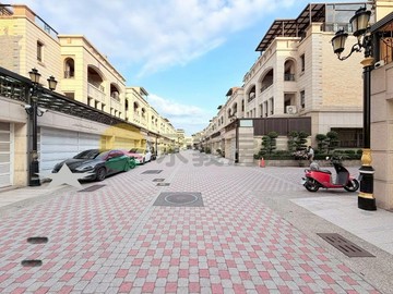 亮✨企業主最愛建工商圈｜四主臥電梯豪華車墅｜高雄市三民區大昌一路