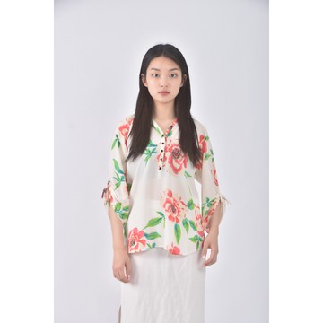 (S) yumi kim質感花卉白色長袖上衣二手衣