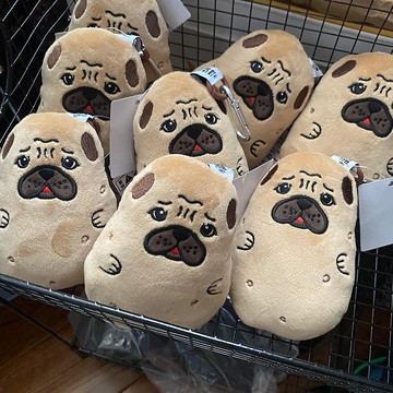 原創可愛巴哥周邊寵物狗狗土豆捏捏解壓發洩玩具耳機包鑰匙鏈掛件