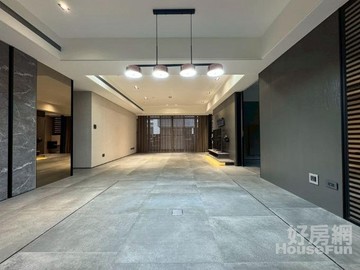玄泰美家樂福商圈三房平車質感品味住家首選｜新北市林口區民有街