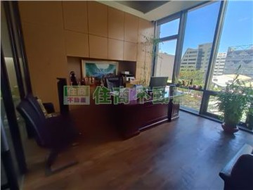 新湖二路．北歐之窗大器純辦挑高夾層含3坡平休旅車｜台北市內湖區新湖二路