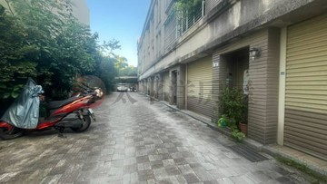 僑愛國小旁大四房邊間透天｜桃園市大溪區介壽路