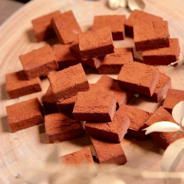 巧克力雲莊-白蘭地醇酒生巧克力(125g/盒) 附提袋 情人節禮物