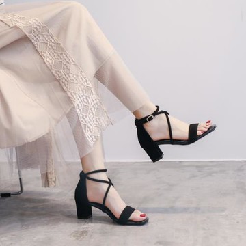 高跟時裝氣質涼鞋2025年新款女夏大學生真皮仙女風中跟綁帶羅馬鞋