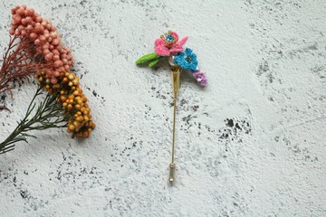 小花繞線立體胸針胸花文青路線古樸頂針