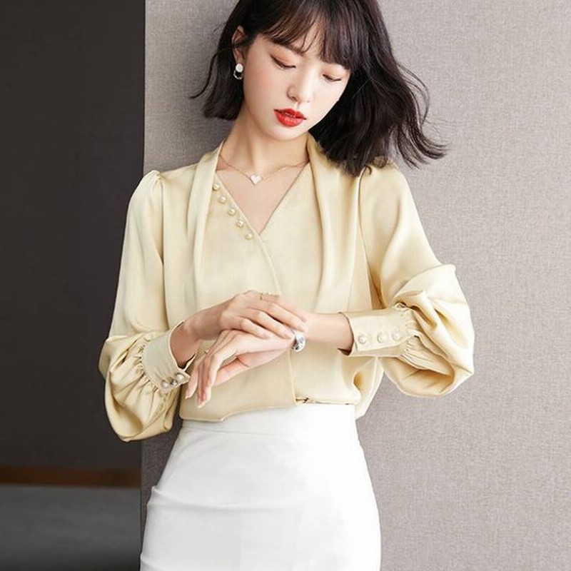 シャツ レディース ブラウス Vネック 長袖 ドレープ 新作 インナー レディースシャツ オフィス 通勤 きれいめ レディースカットソー トップス シンプル カジュ 通販 Lineポイント最大0 5 Get Lineショッピング