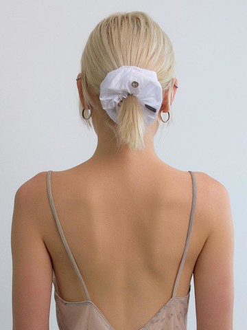 SCRUNCHIE / MID / EYELET / WS / WHITE / WHITE
