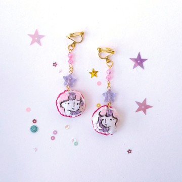 手繪 刺繡 插畫 耳環 紫色星星小人兒粒粒耳環 耳勾 耳夾