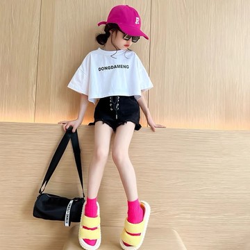 🔥隔日到貨 韓版女童夏裝短版T恤時尚爵士舞服街舞服女童T恤夏裝露肚上衣牛仔褲
