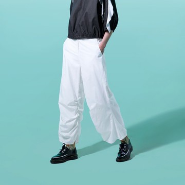 垂墜線條抽皺長褲