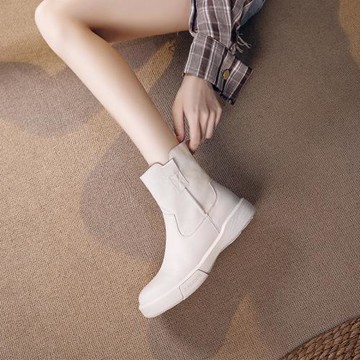 歐洲站簡約百搭洋氣馬丁靴女平底2025秋冬新款女靴中跟短靴女真皮