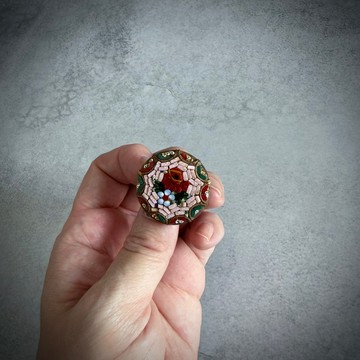 180 復古花漾夢境 – 圓形馬賽克胸針