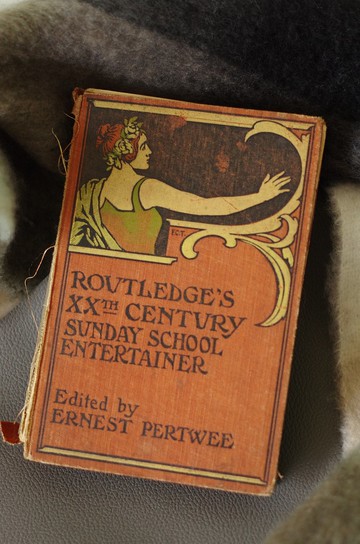 金銀寶貝 1904年出版的老書乙本 W613