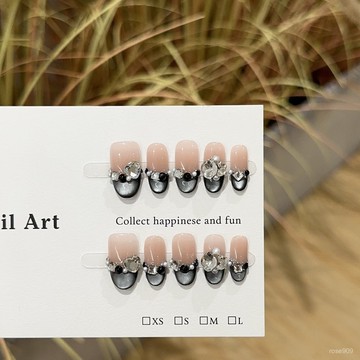 ➕最新設計款穿戴甲💅純手工穿戴甲高級感黑色銀貓眼短款美甲片法式腮紅輕奢假指甲貼片短橢圓穿戴甲 GUDU