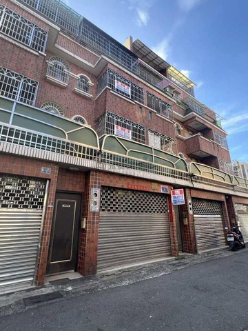 仁雄首席總裁珍藏車庫透天｜稀有釋出首購首選｜高雄市仁武區仁雄路