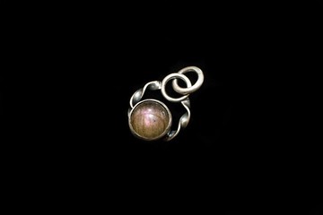 【水晶系列】紫拉長石 光柔和 925純銀簡約環形吊墜