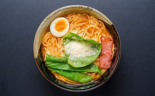 福岡県産 ラー麦使用 たなばたの里ラーメン（トマト）8食入