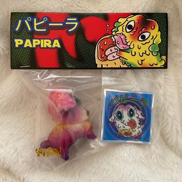 現貨 MushroomToys X SQDBLSTR Papira GID Ver. 黑多拉 黑多拉犬 夜光 蓄光