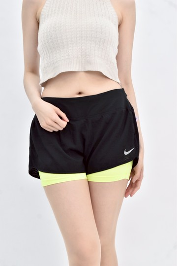 (L) nike 運動鬆緊腰黑色短褲
