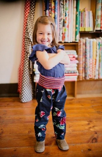 2015 秋冬 Cappies and Lanas 玫瑰花圖騰長褲