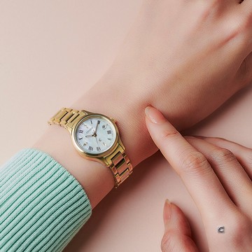 CITIZEN 星辰 xC 簡約貝母面光動能電波腕錶 女錶 手錶-27mm 金色ES9492-57D