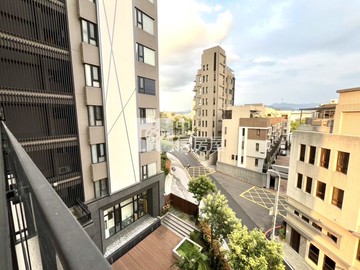 樂福艾瑪❤️東區大熊康橋 三房雙車10年內哪裡找｜台中市東區六順路