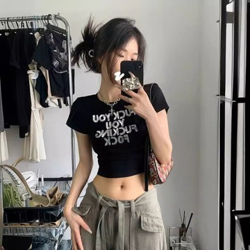 【24時特賣】短闆短袖 緊身短袖 露臍短袖 緊身T恤女 印花短袖 美式甜辣妹短款設計感正肩高腰小上衣