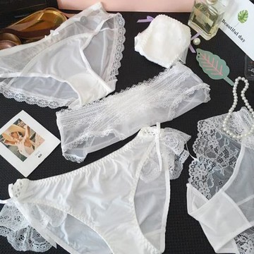 優雅純白色蕾絲透明性感低腰內褲新款甜美牛奶絲少女三角褲純棉襠