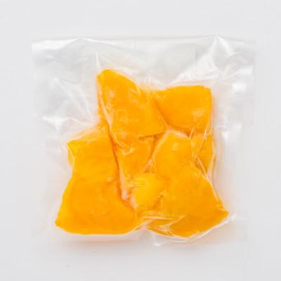 ふるさと納税 石垣市 石垣島産カットマンゴー1kg(250g×4袋)