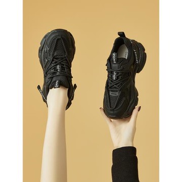 達芙妮女鞋黑武士老爹鞋女厚底運動鞋2025新款女款小黑鞋休閑鞋子