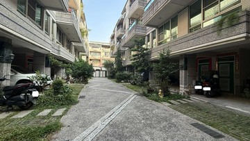 鳳甲五甲商圈明鳳公園優質成家透天本店委託｜高雄市鳳山區公園三街
