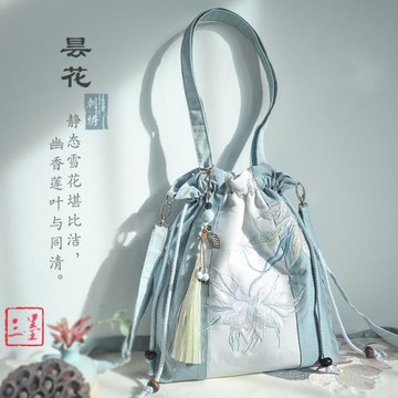 三墨漢服中國復古風流蘇刺繡花女抽繩包加大容量手提單肩斜挎包