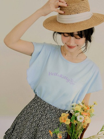 KITTY 野餐系列．純棉修身荷葉袖上衣