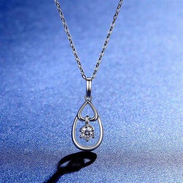 【米蘭精品】莫桑鑽項鍊925純銀吊墜-0.5ct水滴天使之淚女飾品73yk118