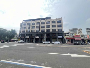 ⭐楠梓火車站商圈⭐全新未住臨路透天65424｜高雄市楠梓區楠梓路