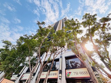 五甲瑞隆生活圈❇保泰一品❇輕屋齡❇明亮2房+車位｜高雄市鳳山區保泰路