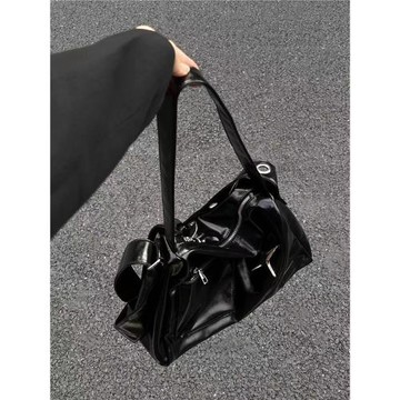 2025慵懶感大容量甜酷機車包高級感質感單肩斜挎包上課手提單肩包