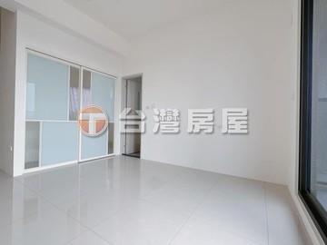 凱悅W正市中心1房1廳含車位｜台中市沙鹿區中正街