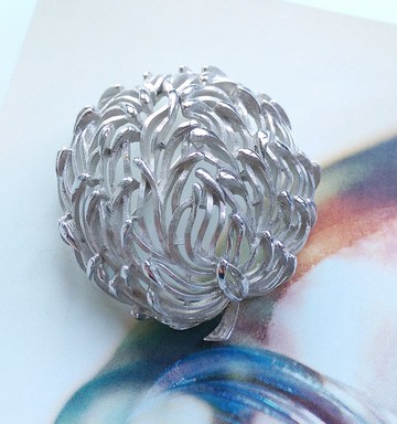 Vintage Jewelry 西洋古董飾品 TRIFARI 銀色調 花意之樹 別針