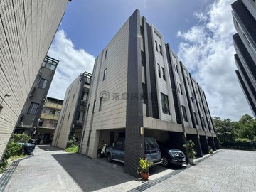 深溝國小旁大面寬雙車位電梯美別墅｜宜蘭縣員山鄉惠民路