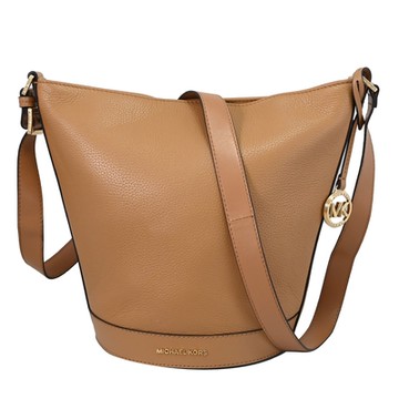 MICHAEL KORS TOWNSEND 荔枝紋皮革斜背水桶包(淺咖)