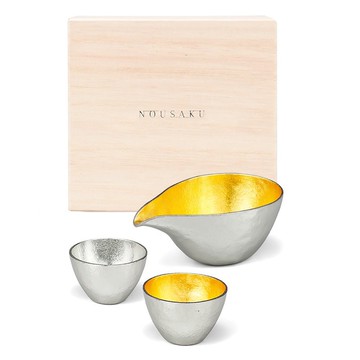 清酒具桐木禮盒 (金箔片口盅- M + 清酒對杯)