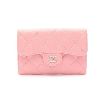 CHANEL 香奈兒 Classic 兩折 短夾 粉色 菱格紋 羊皮 銀扣 【二手名牌BRAND OFF】