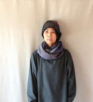 灰色針織毛線帽 有成型的耳朵