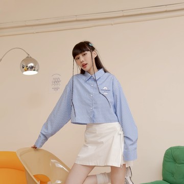 QUEENSHOP_ S 女裝 長袖 P/D幽靈 幽靈印圖短版條紋襯衫 現+預 【01025611】