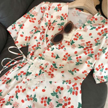 2022春夏新款仙女法式初戀甜美森系茶歇碎花長裙薄款櫻桃連衣裙子